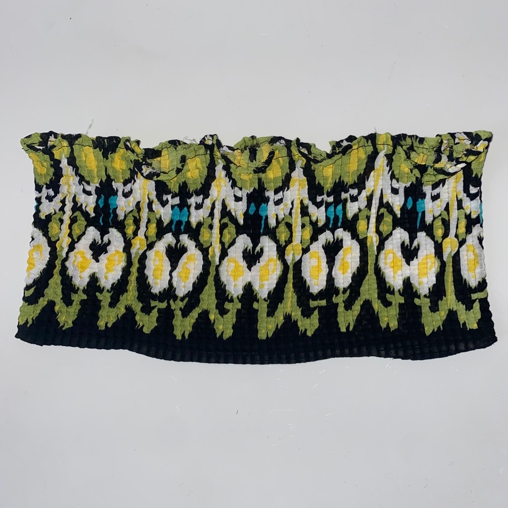 Multi color crop top (blue,green, black, white) L